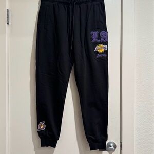 NWT Pro Standard Los Angeles Lakers Old English Sweatpants